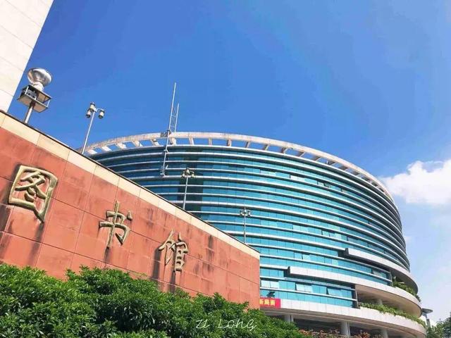 嘉應(yīng)大學(xué)圖書館LED顯示屏，完工！！